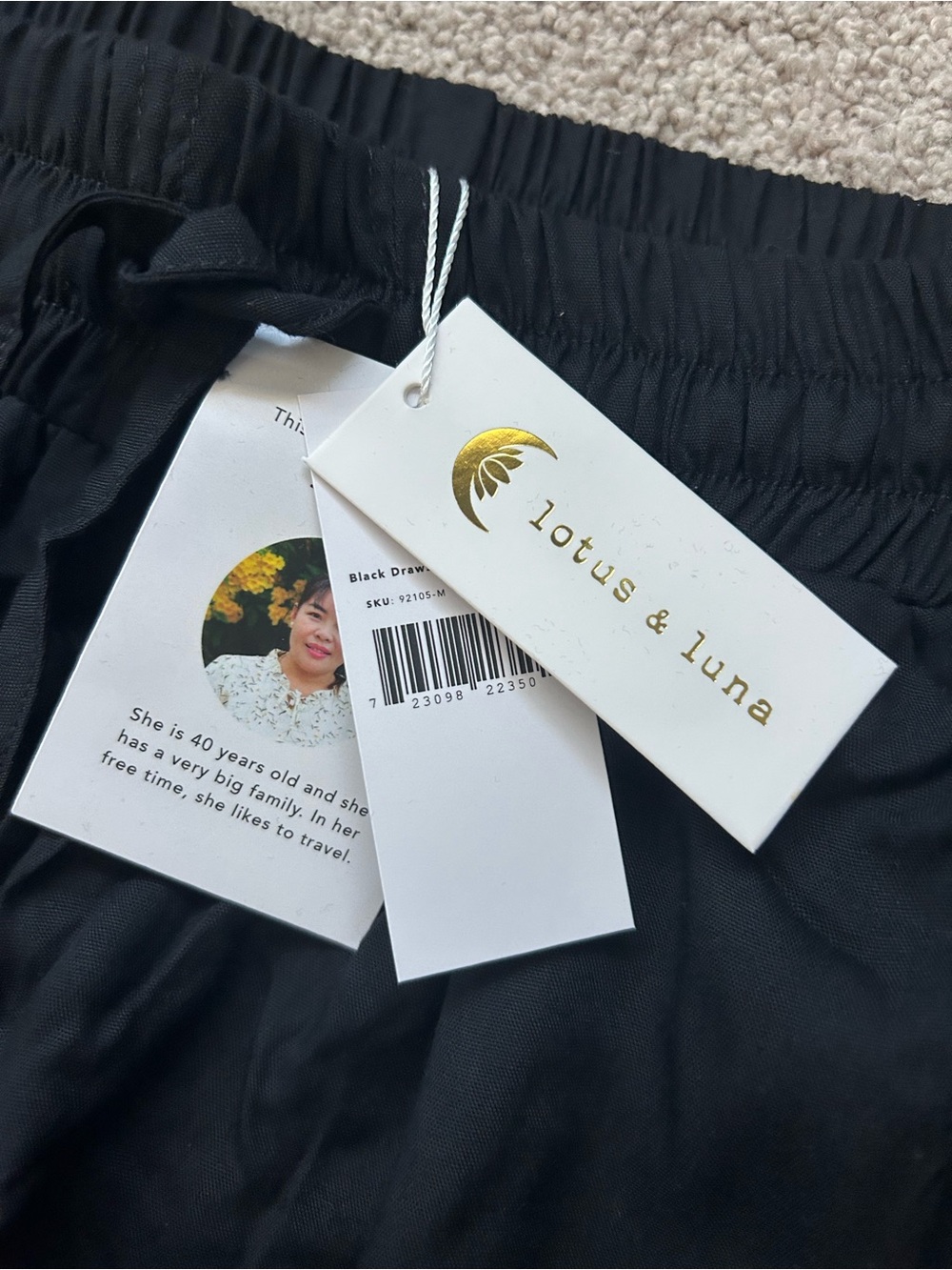 Women's Black Elastic-Waist Drawstring Jogger Pants - Picture 3 of 4